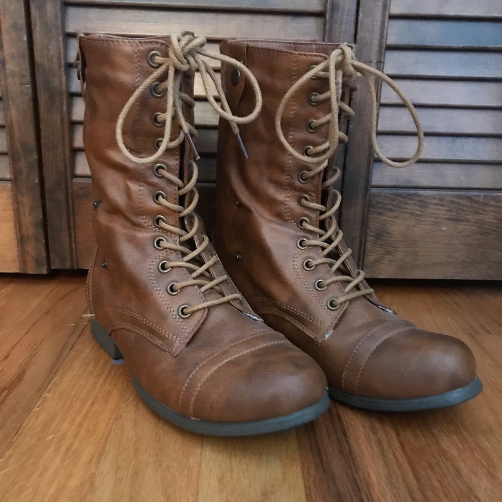 NEVER WORN Adjustable Fluffy Combat Boots
